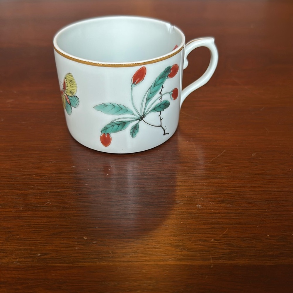 Mottahedeh Famille Verte (background green) Flat Cup